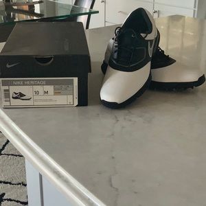 Men’s Nike Heritage Golf Shoes